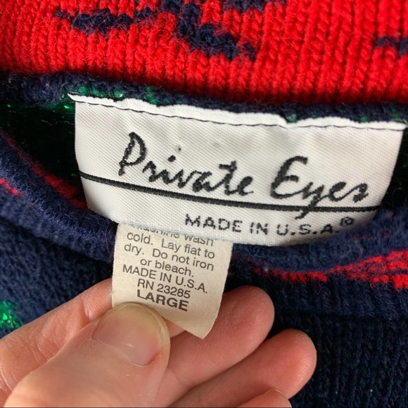 Private Eyes Christmas Sweater Teddy Bear & Holly - Picture 2 of 4